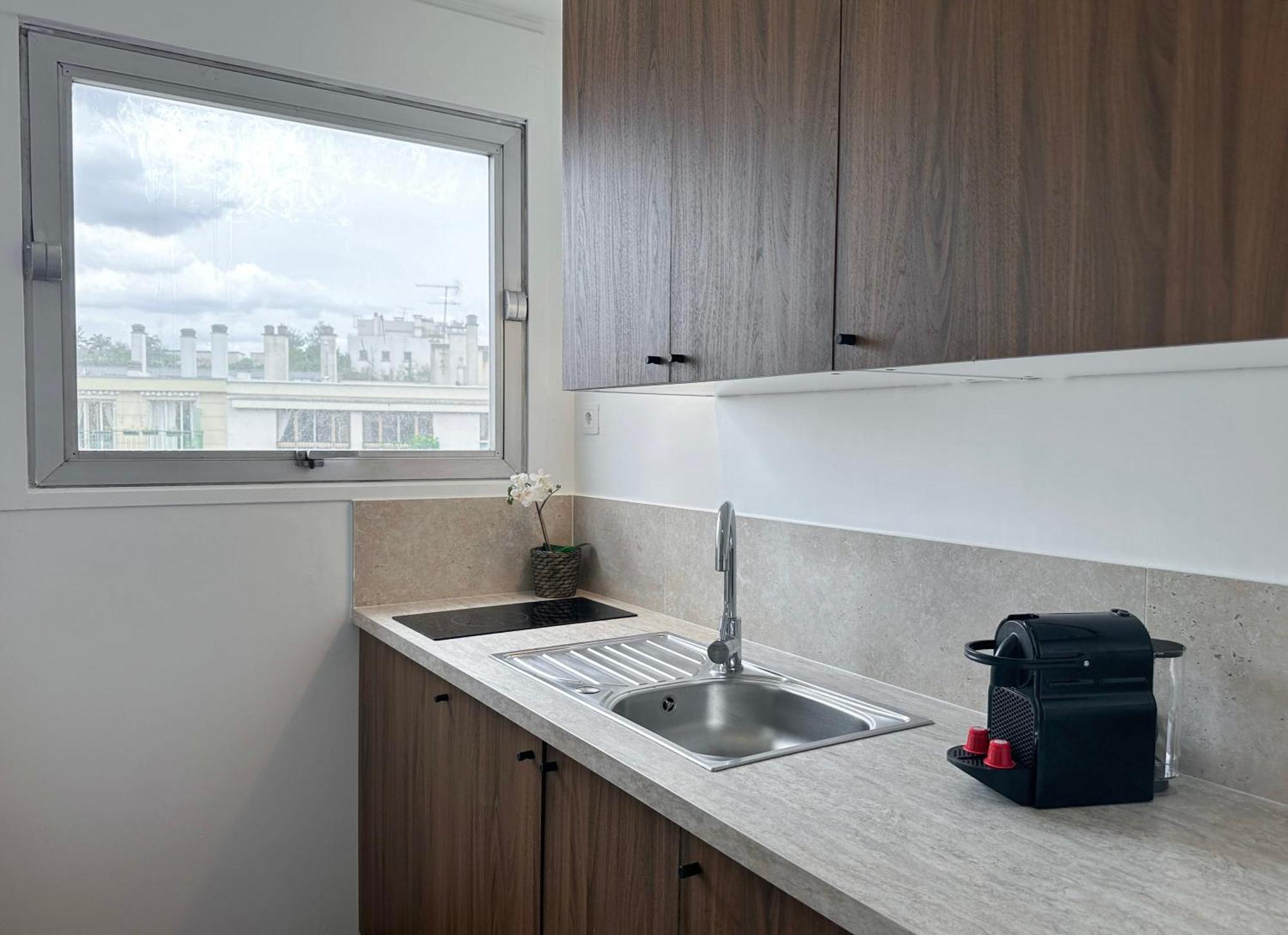 Brand-New Studio With Eiffel Tower View Párizs Kültér fotó